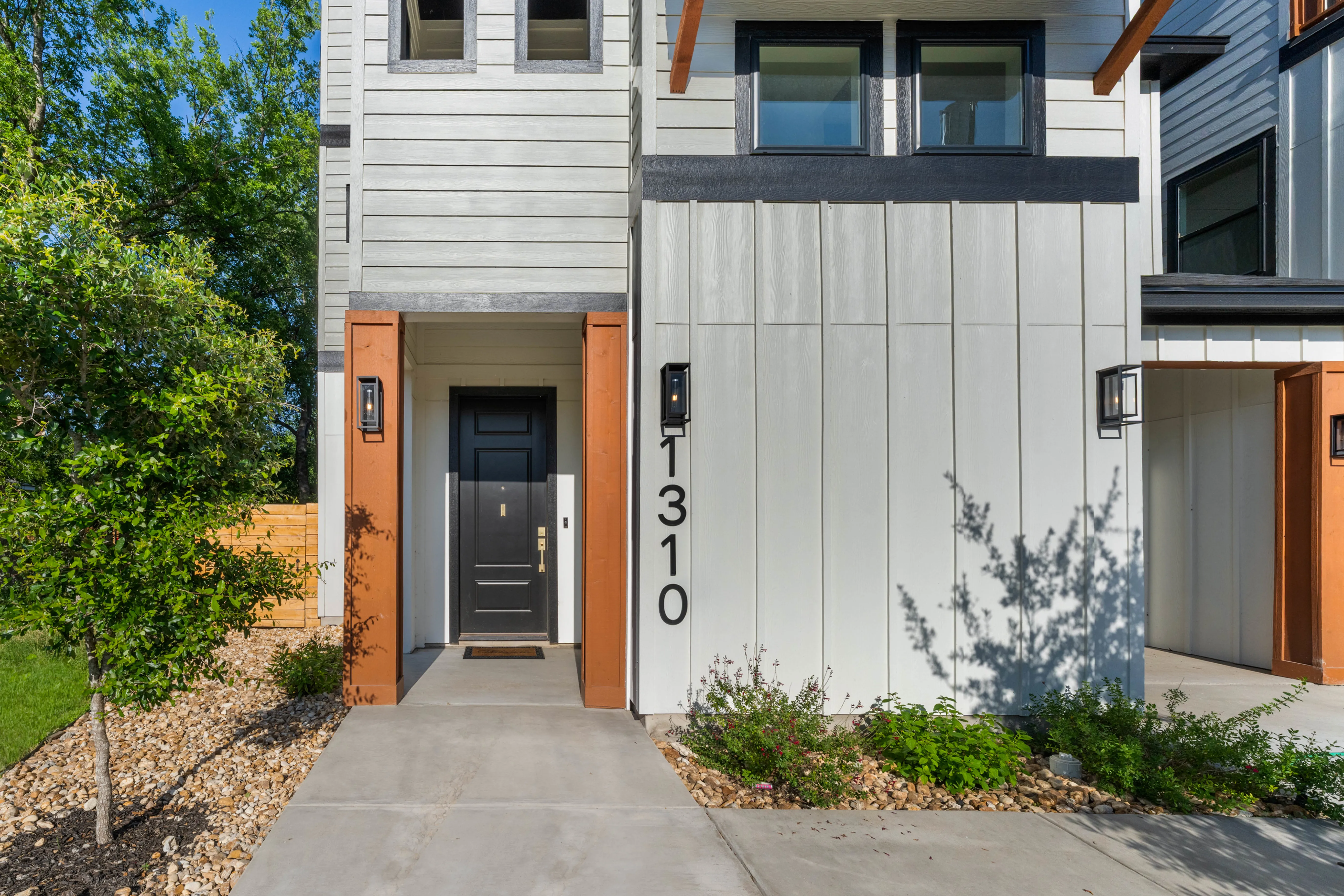 1310 S Mesquite photo 23