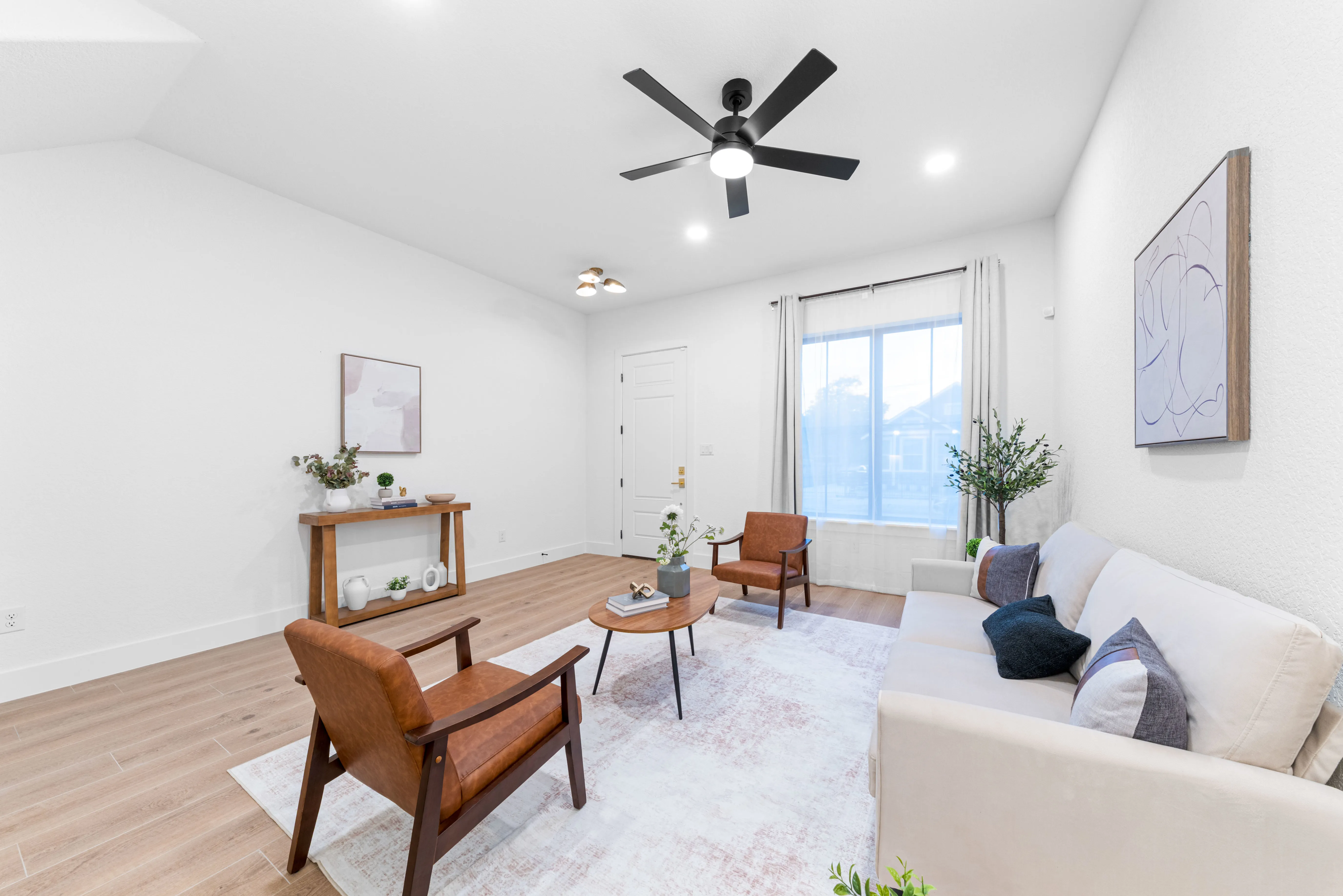 1722 N Olive photo 46