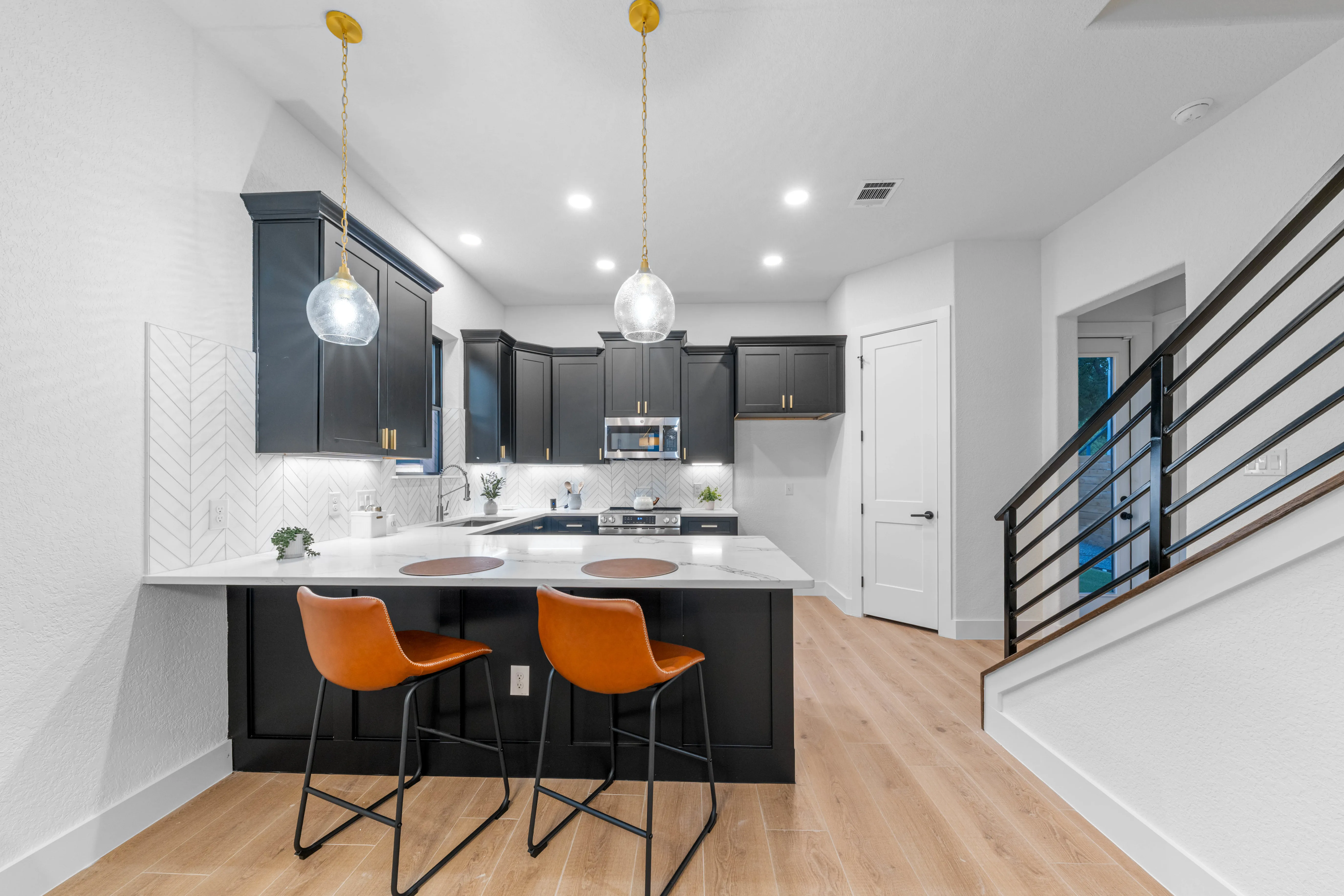 1722 N Olive photo 47