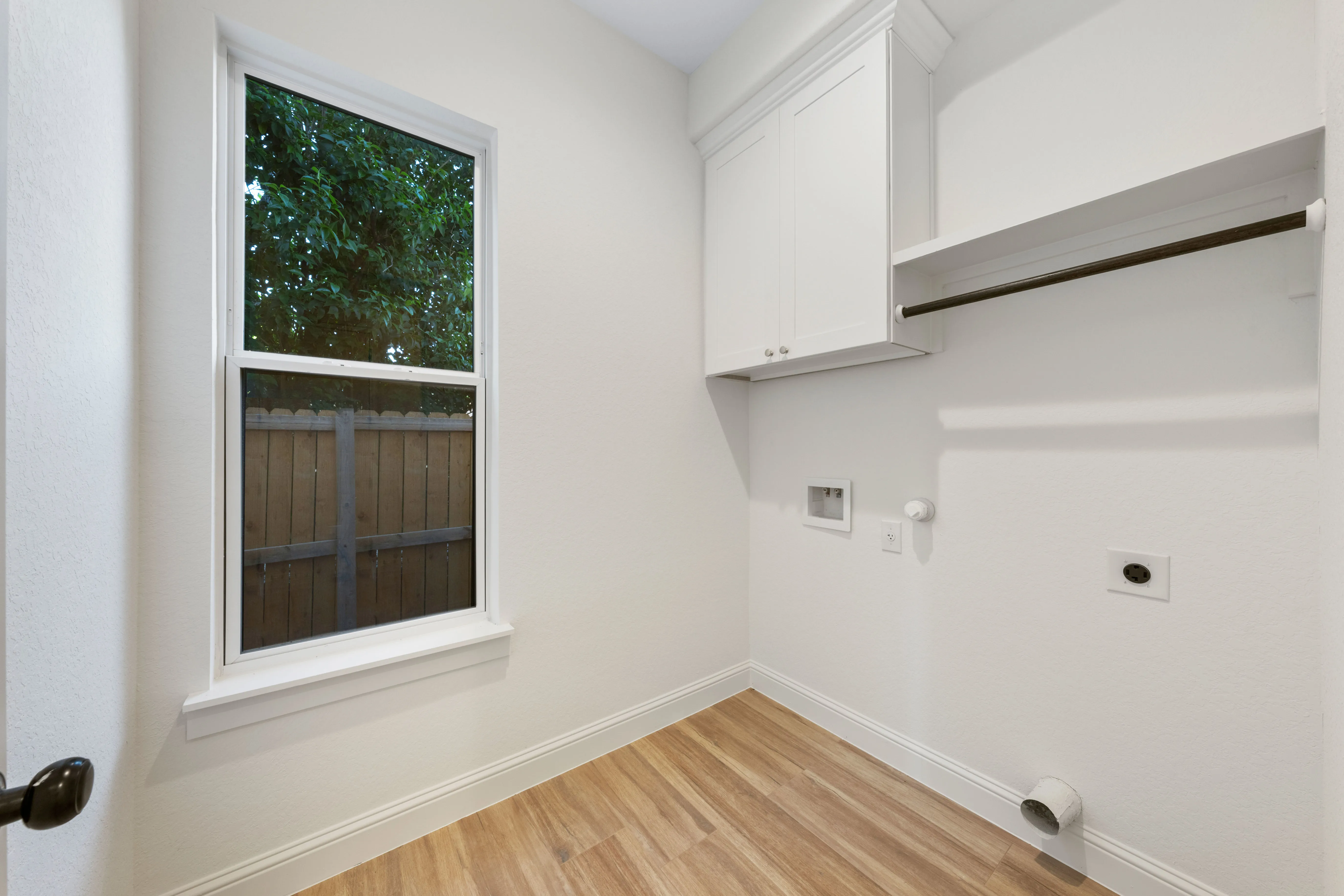 1310 S Mesquite photo 35
