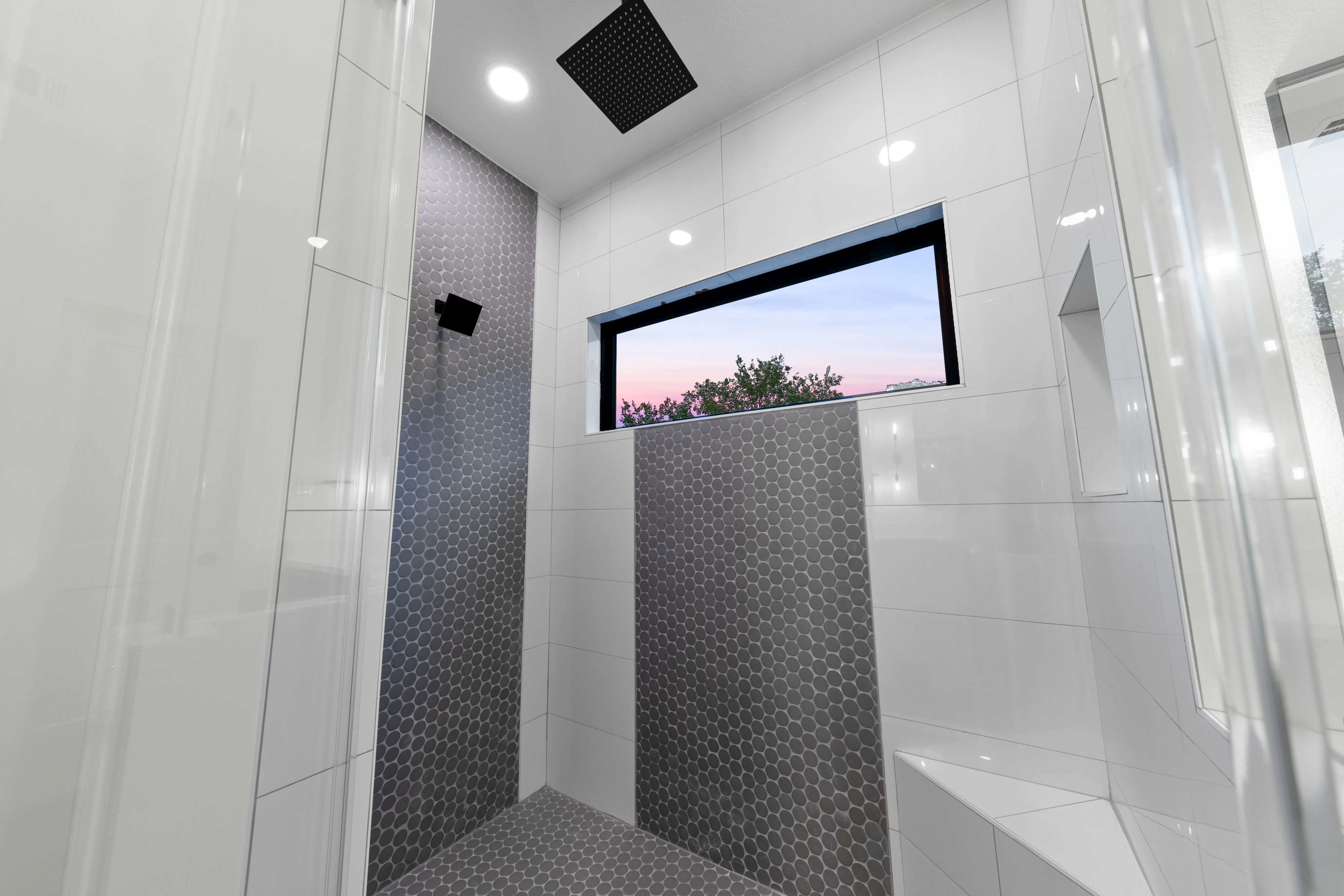 1722 N Olive photo 6