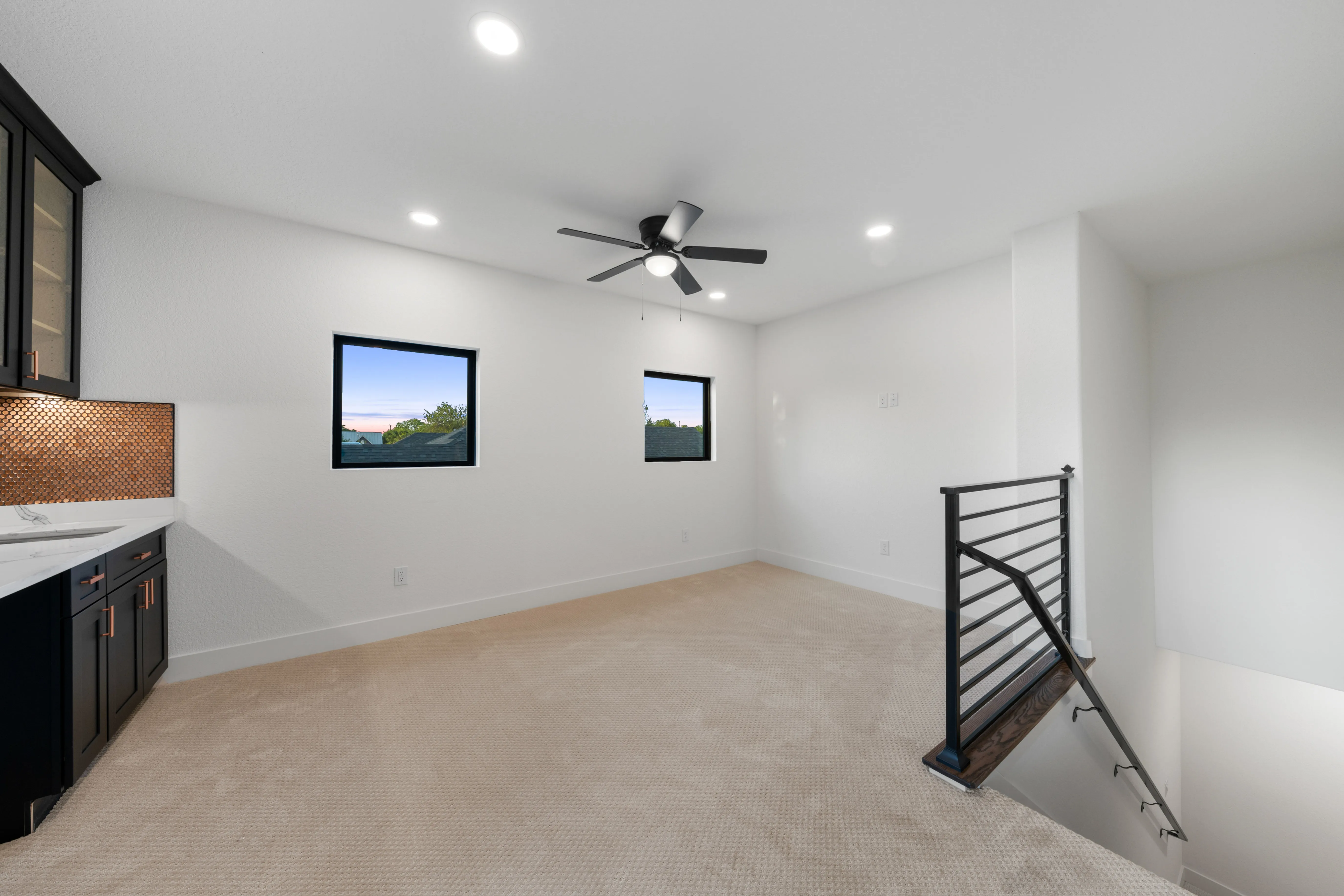 1722 N Olive photo 23