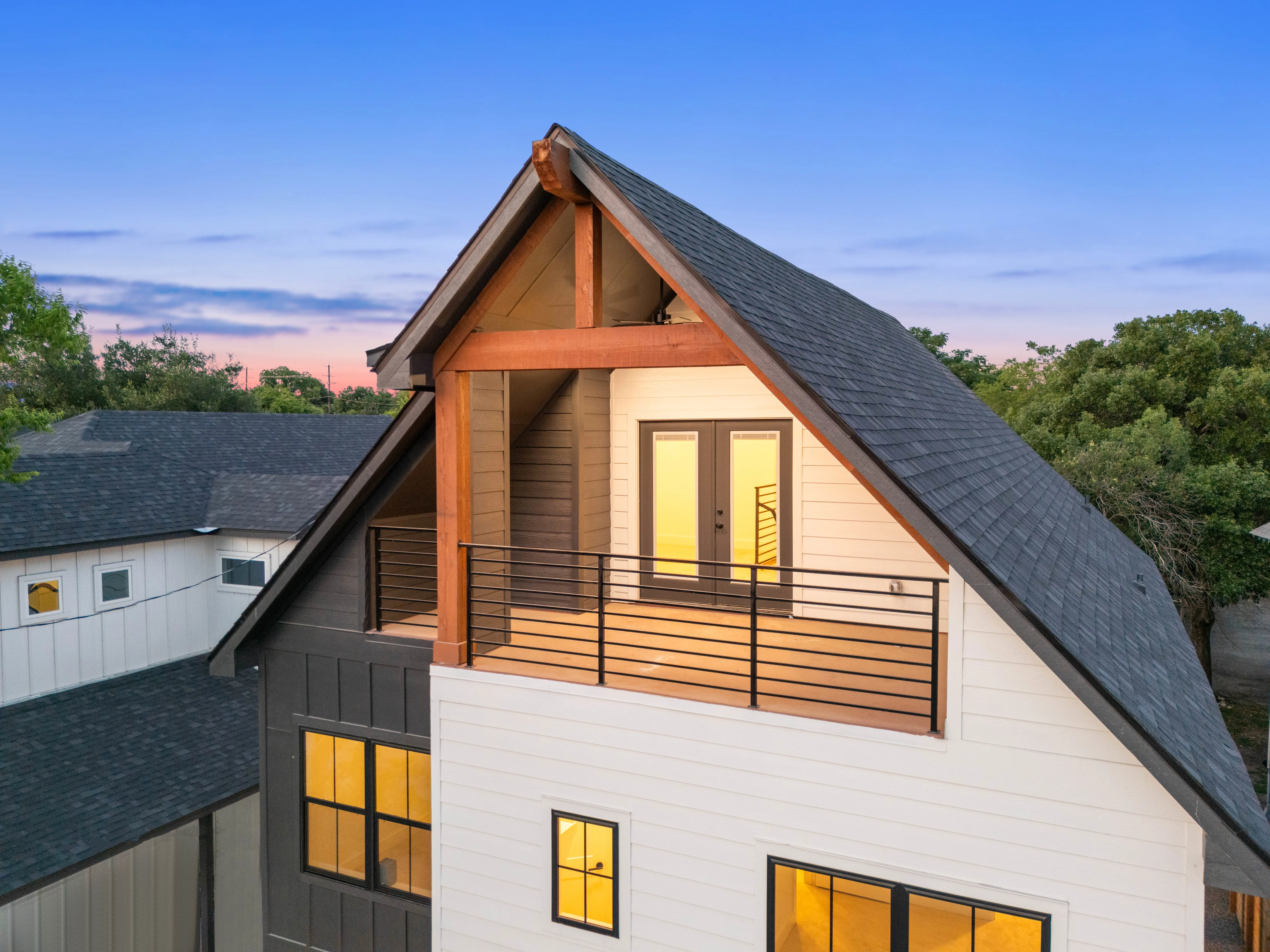 1722 N Olive photo 41