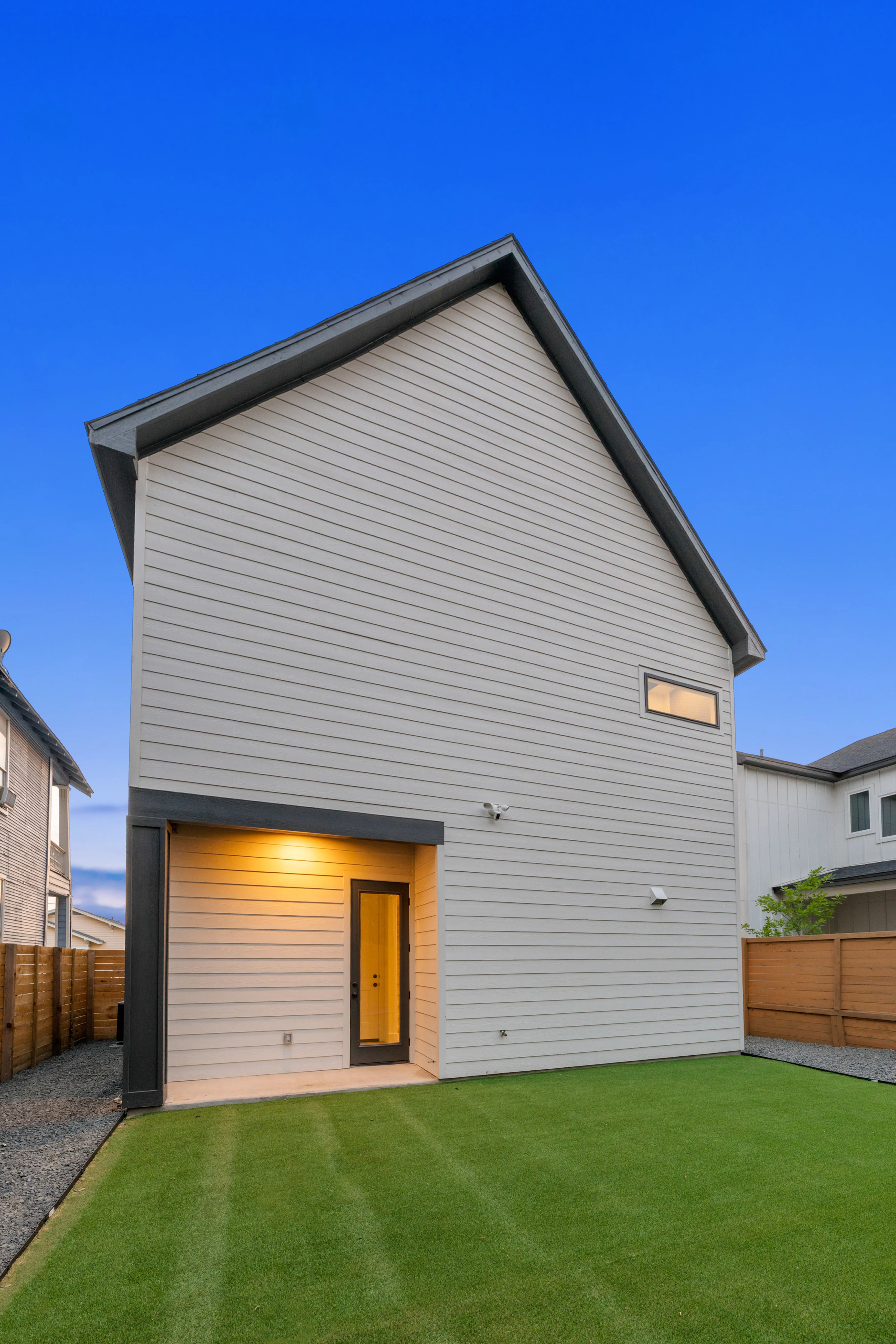 1722 N Olive photo 59