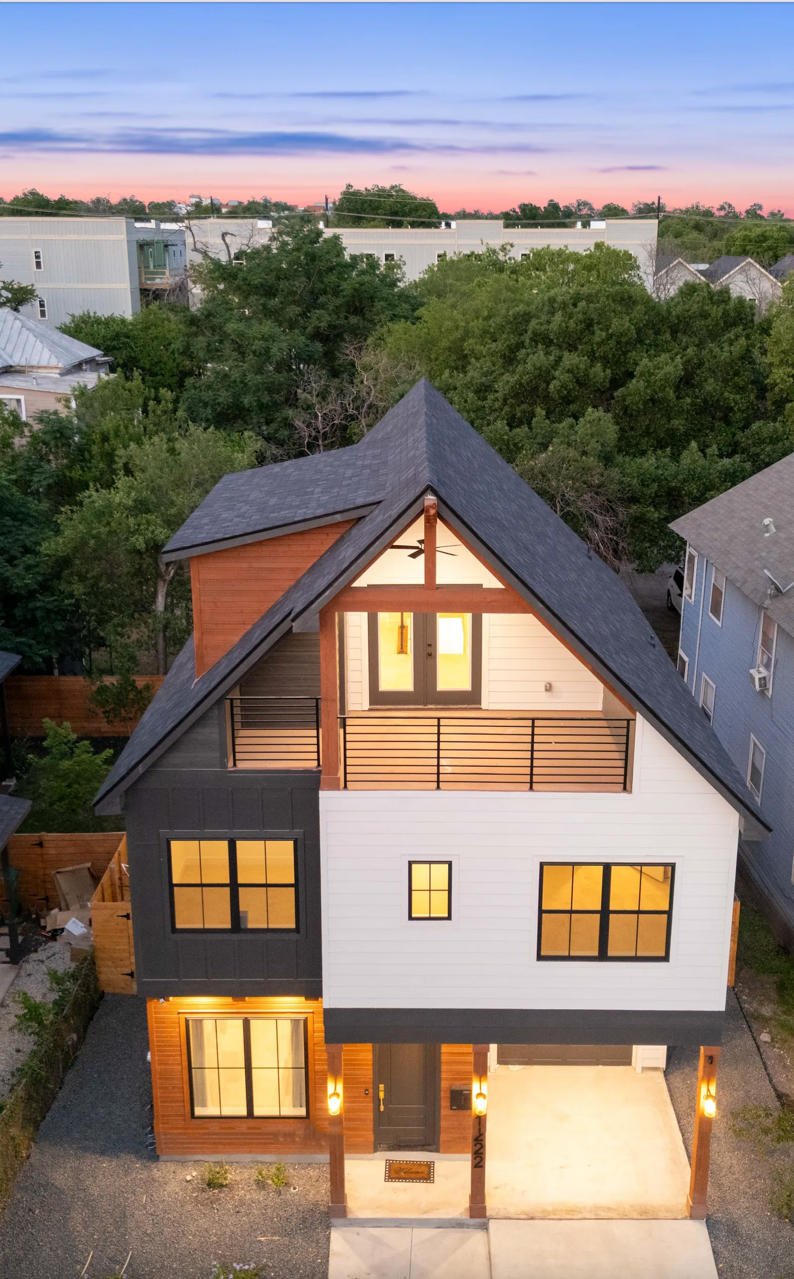 1722 N Olive photo 10