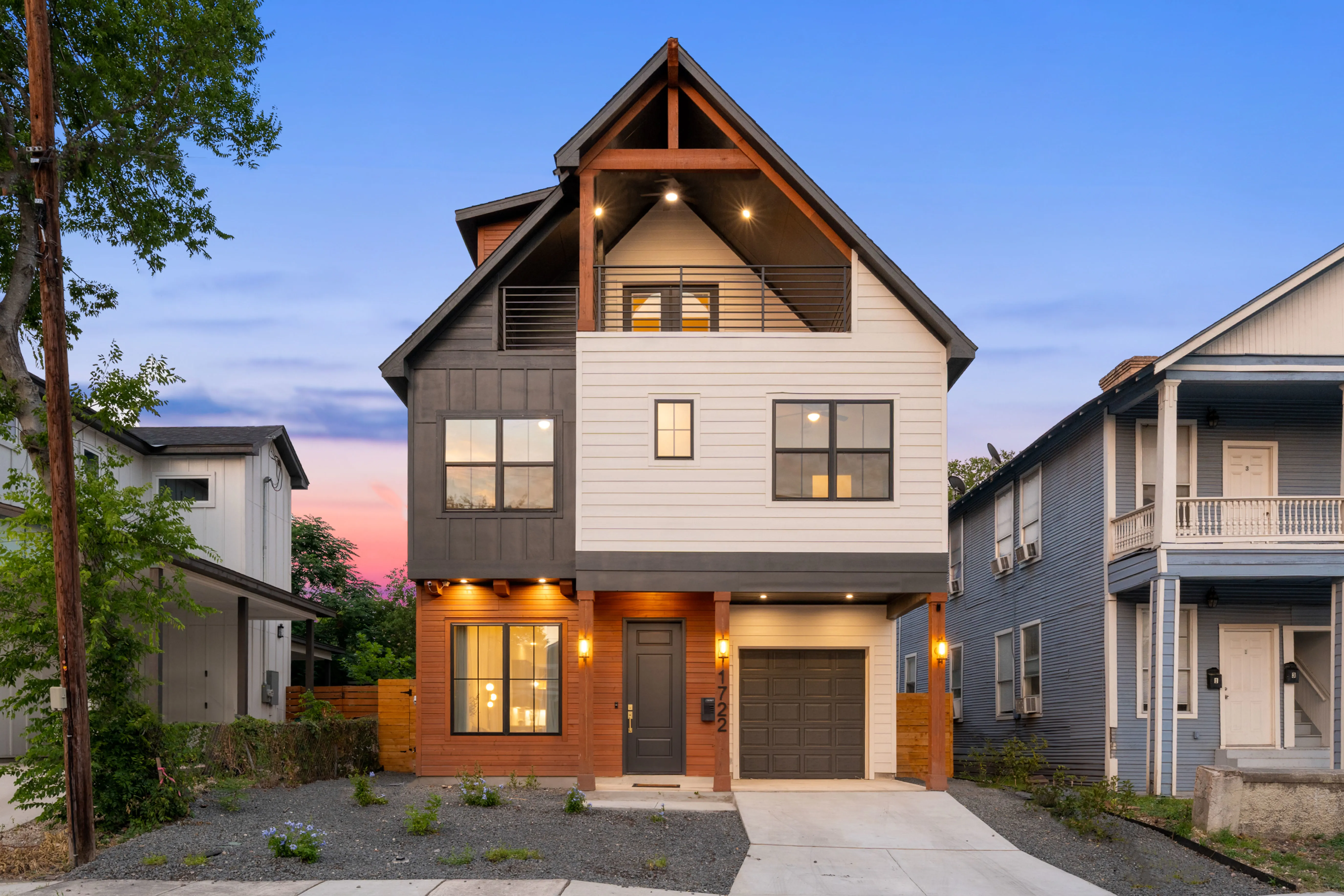 1722 N Olive photo 8