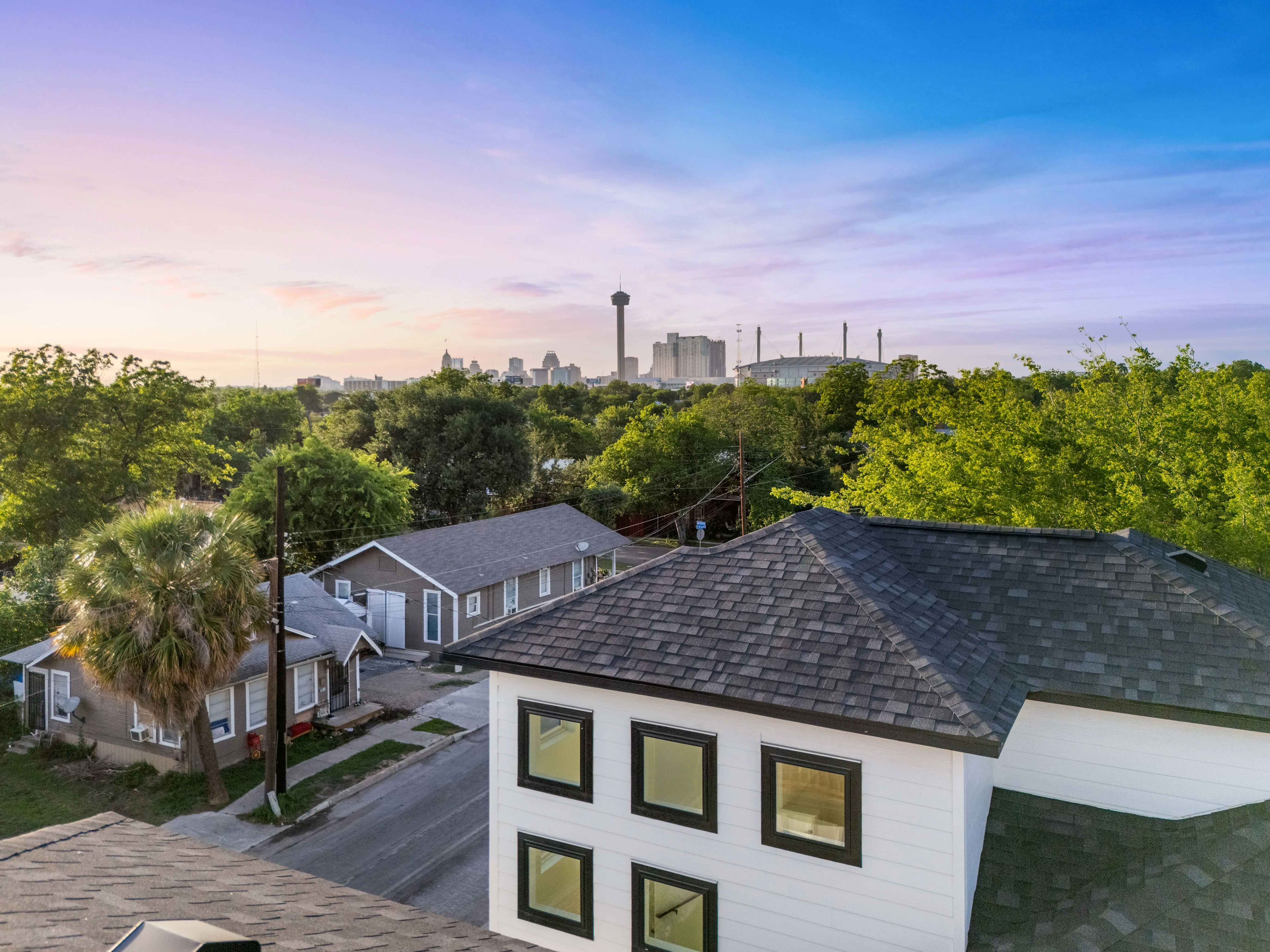 1310 S Mesquite photo 8