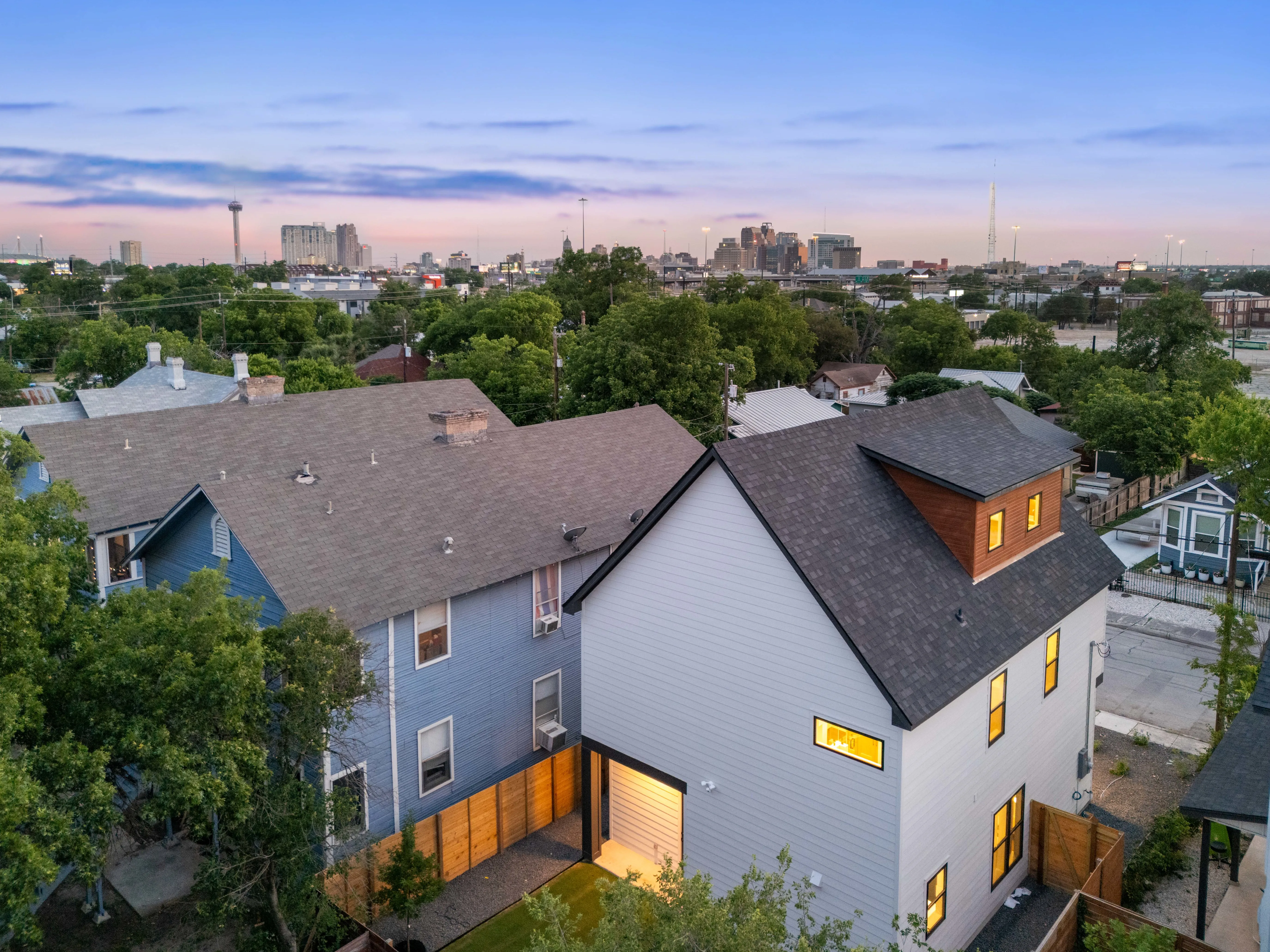 1722 N Olive photo 62