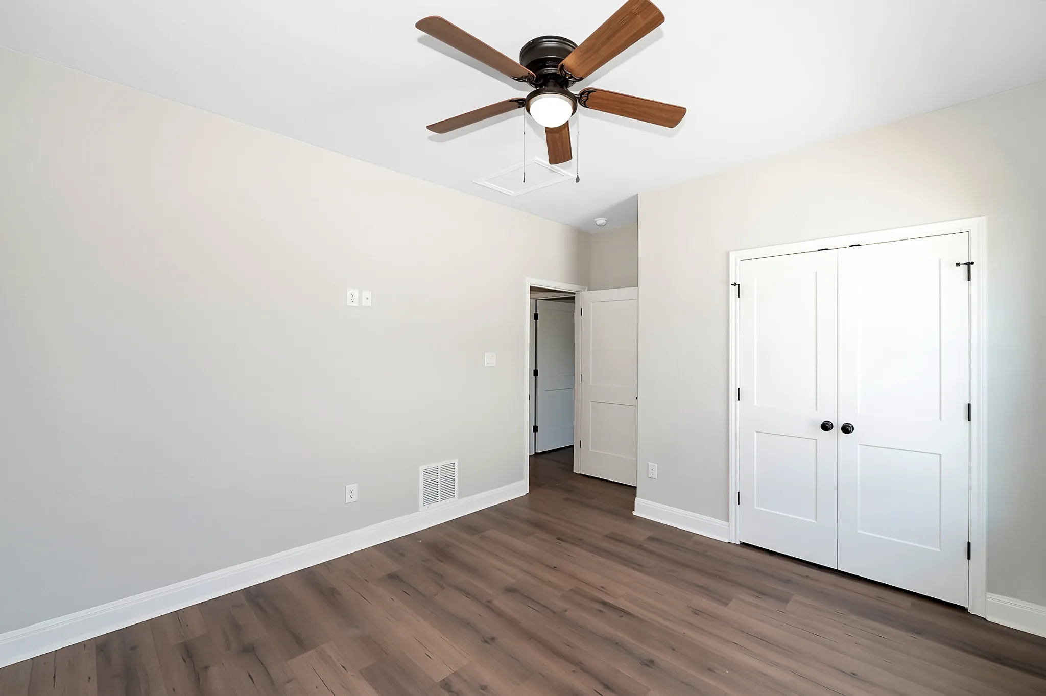 1821 N Olive photo 30