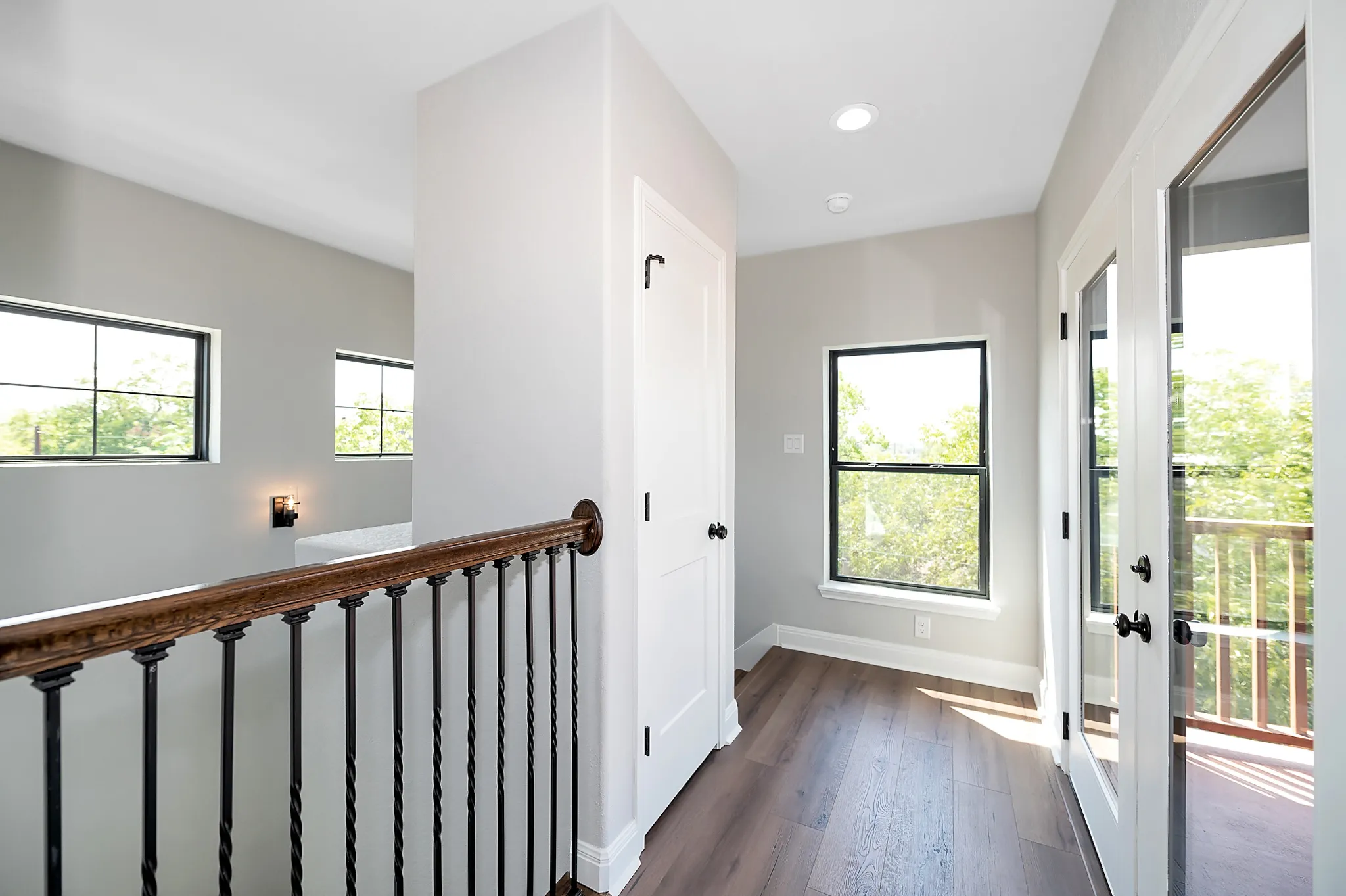 1821 N Olive photo 31