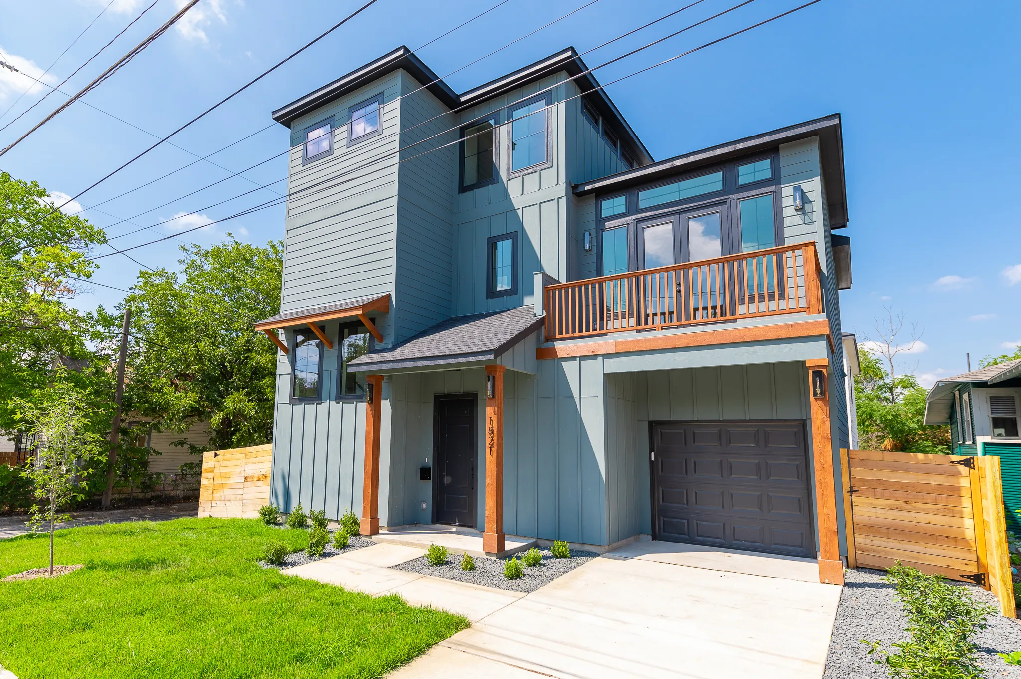 1821 N Olive hero photo