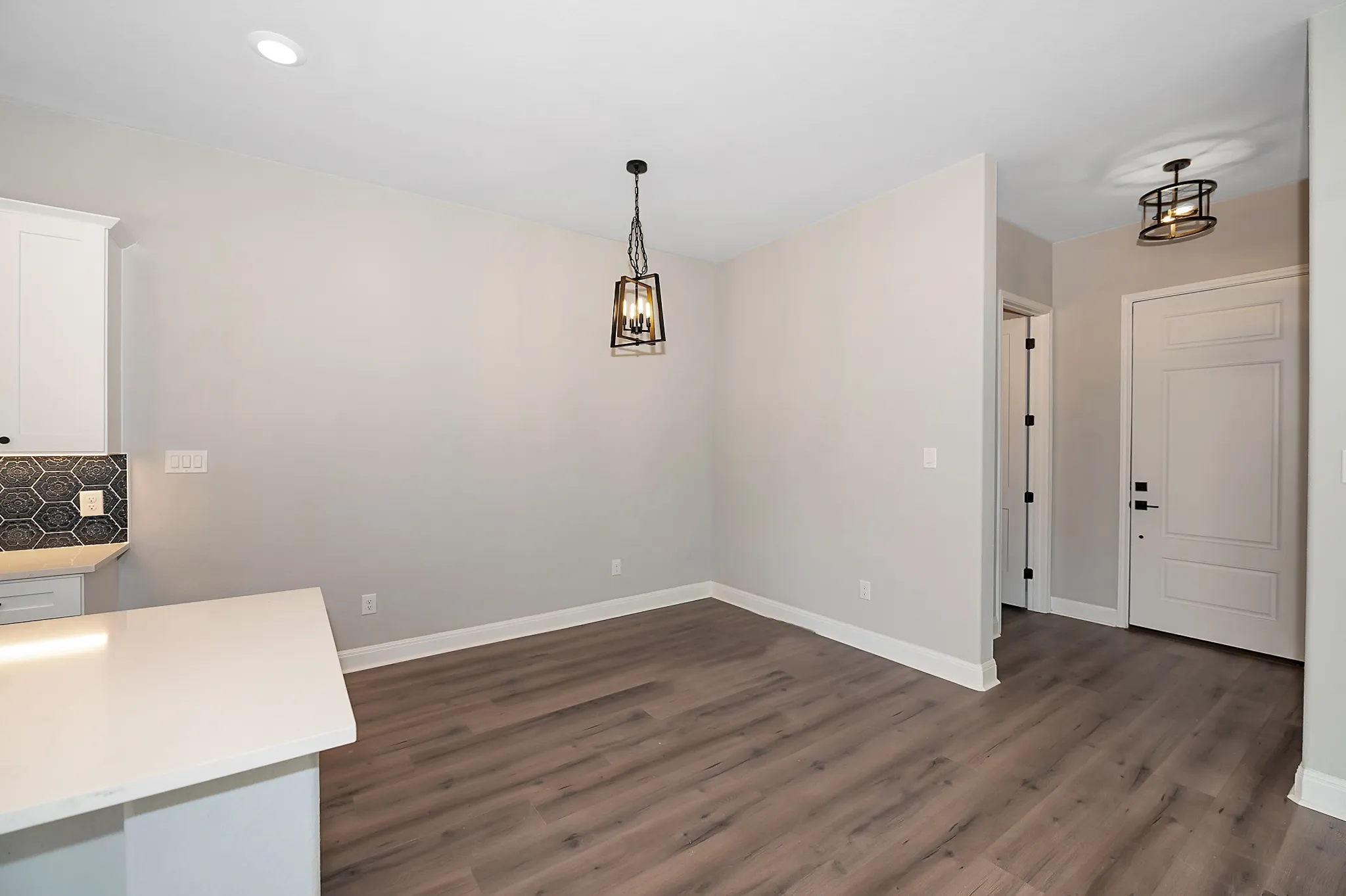 1821 N Olive photo 5