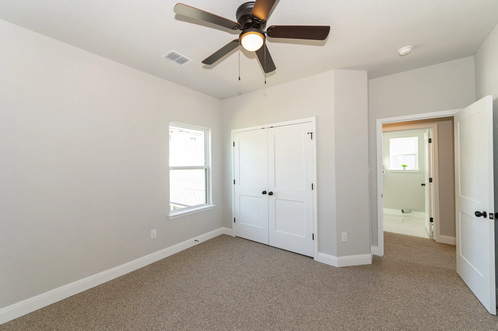 223 Quitman photo 25