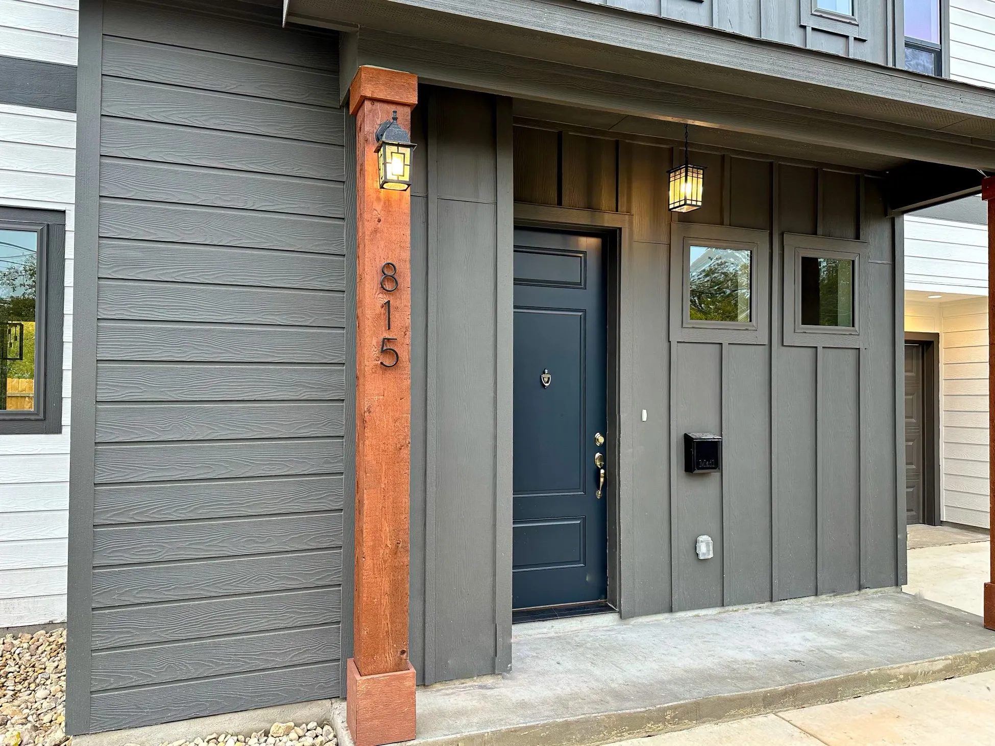 815 Saint James photo 10