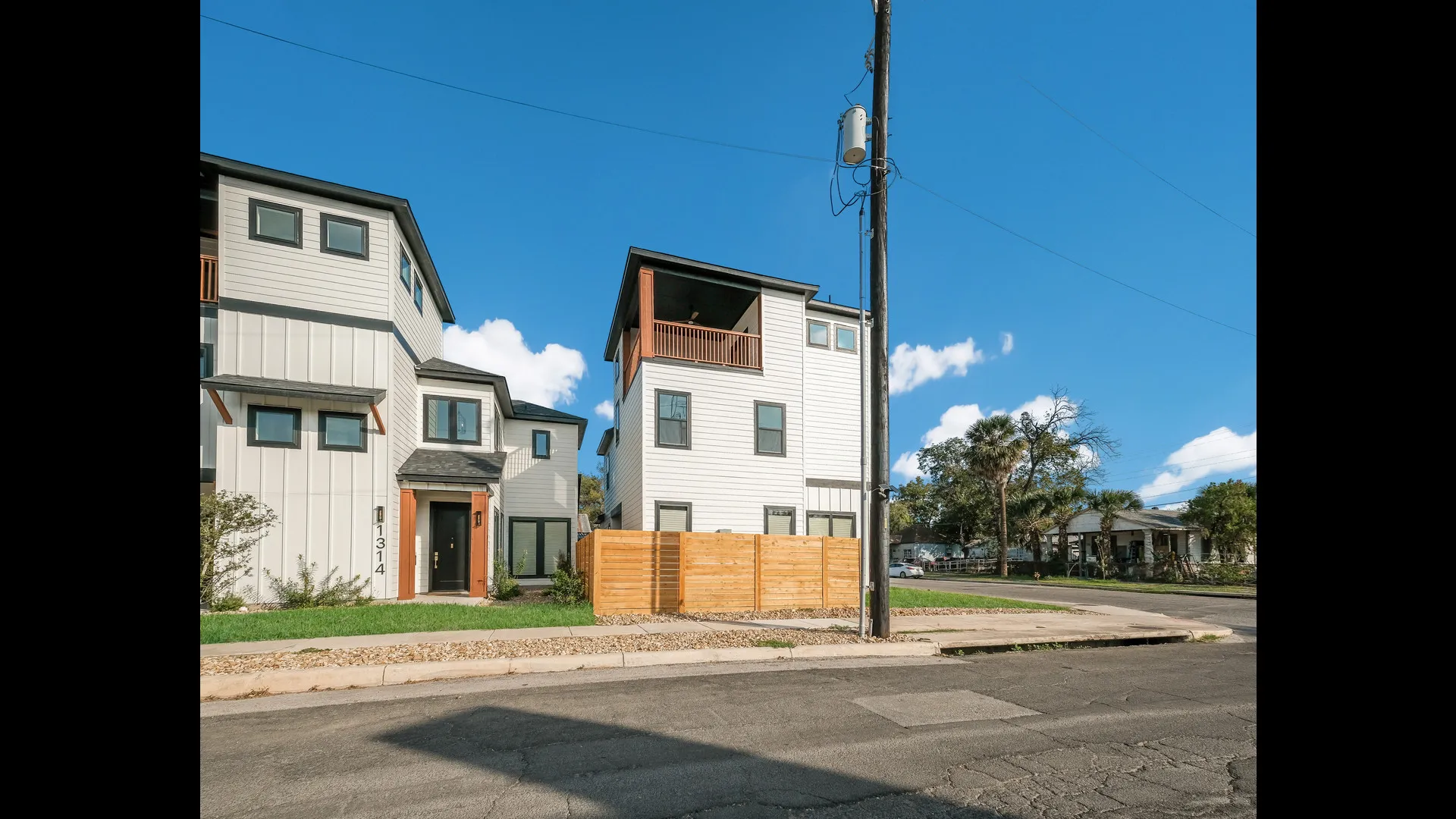 203 Denver Blvd photo 18