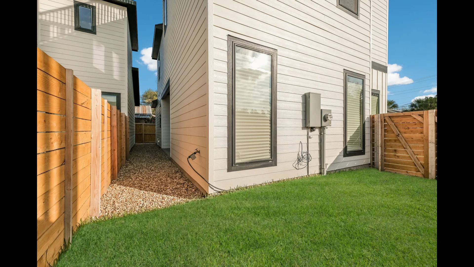 203 Denver Blvd photo 29