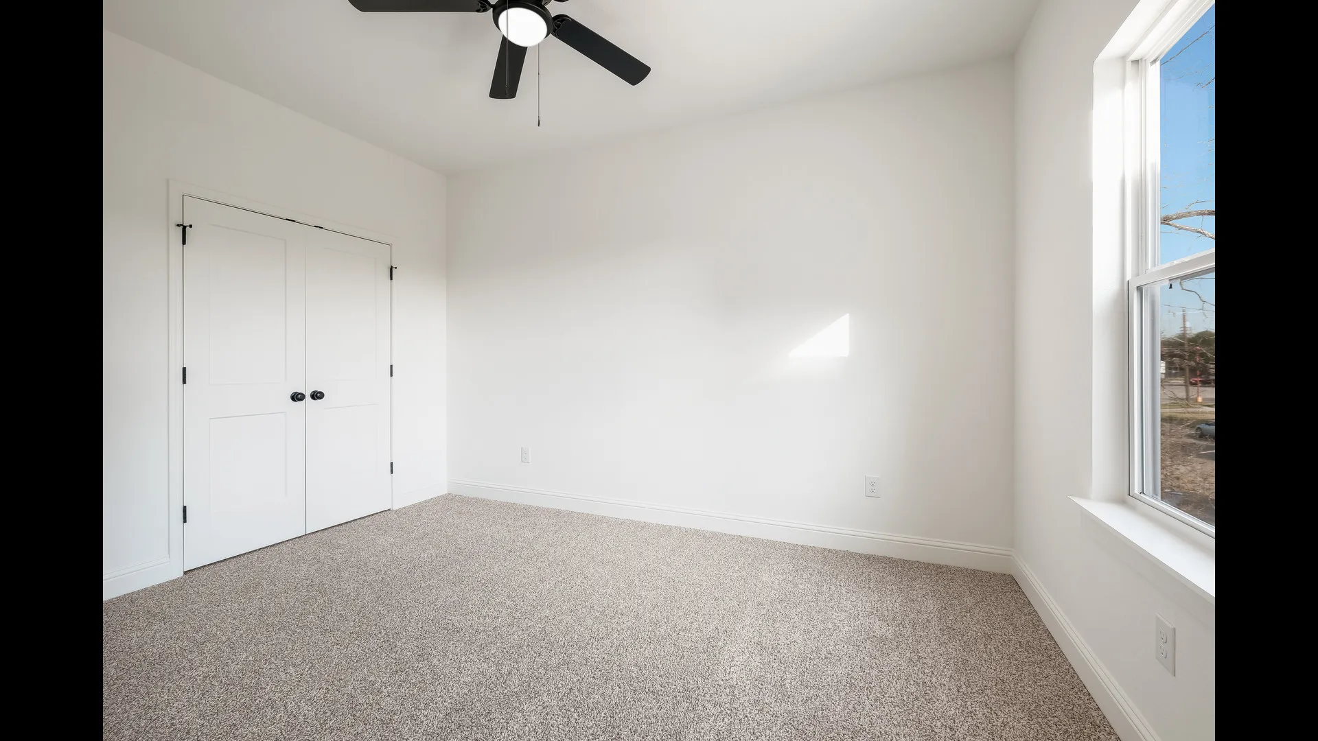 203 Denver Blvd photo 32