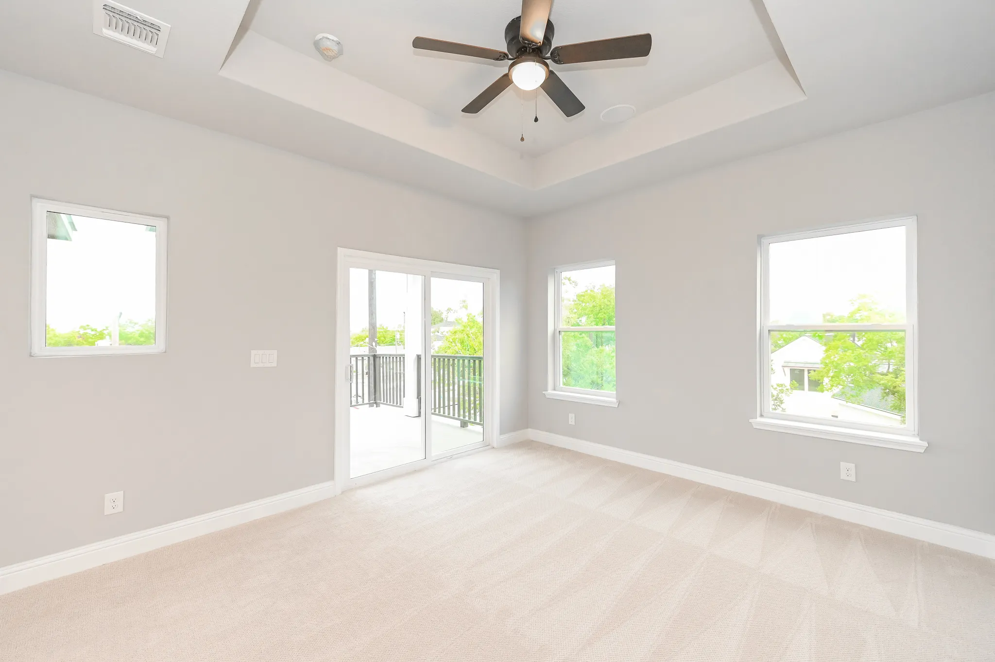 910 S Pine photo 6