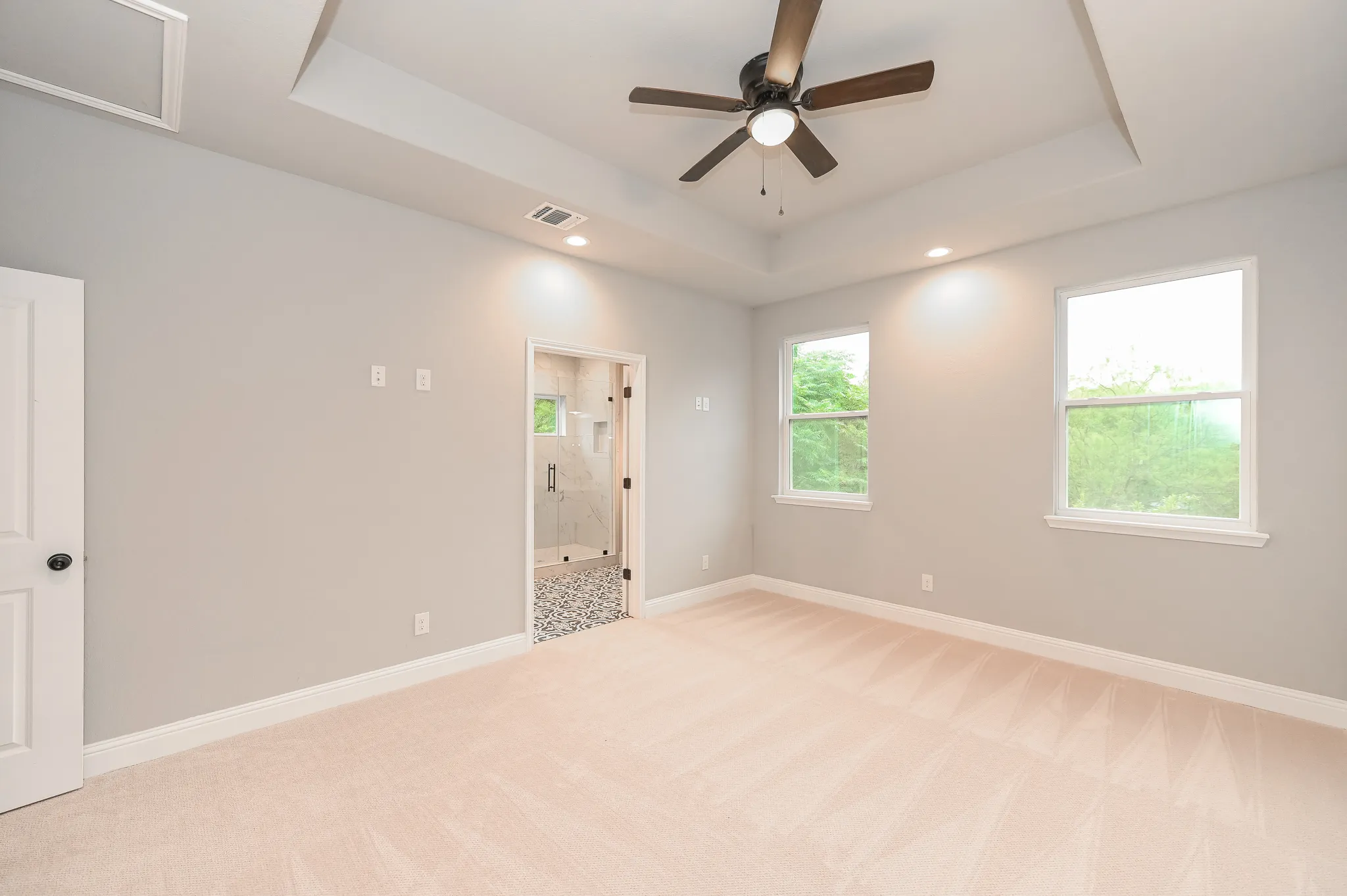 910 S Pine photo 13
