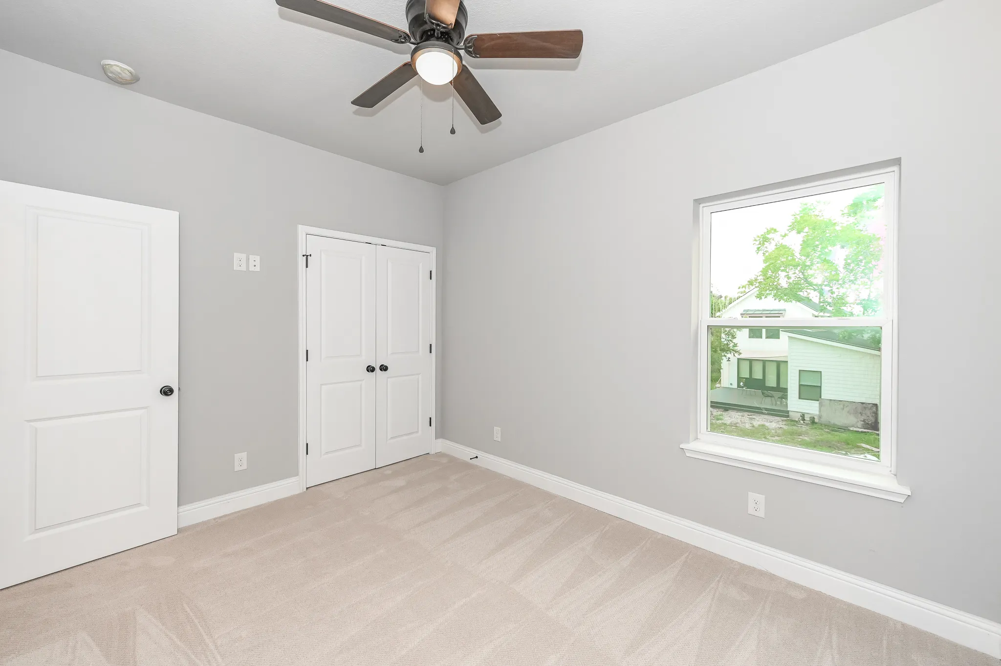 910 S Pine photo 24