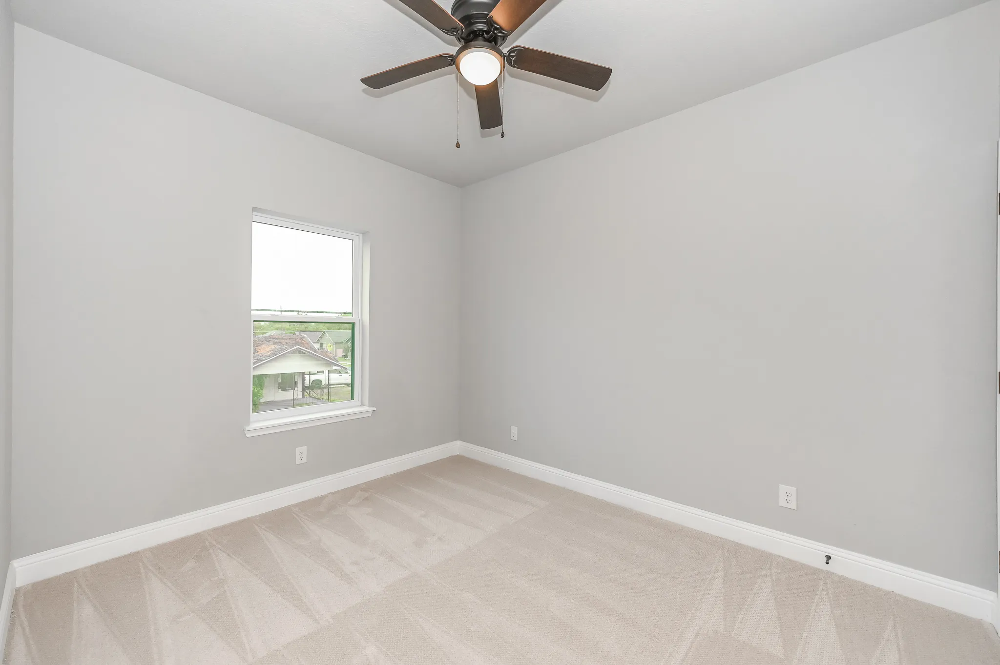 910 S Pine photo 25