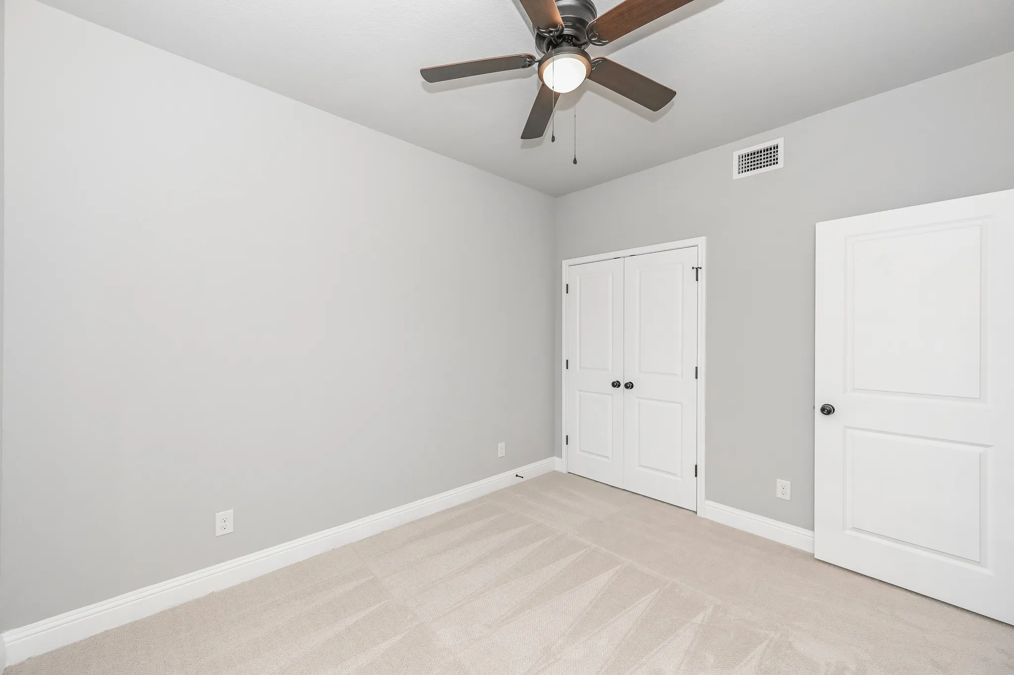 910 S Pine photo 26