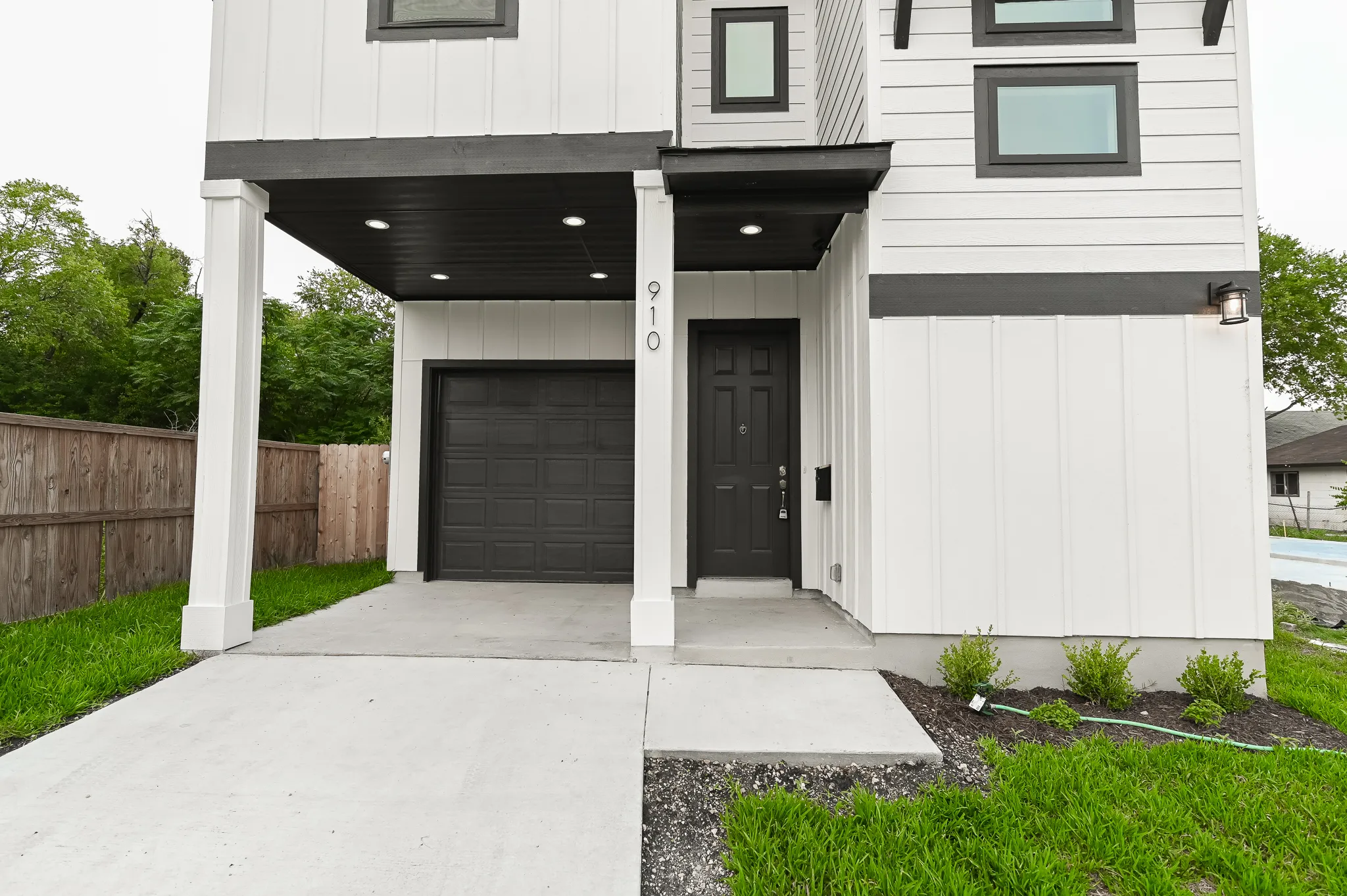 910 S Pine photo 44