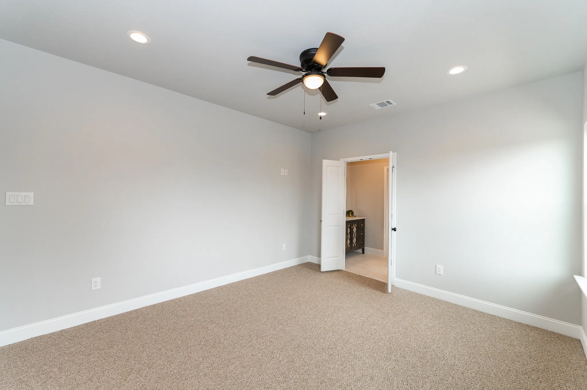 922 Pine St photo 18