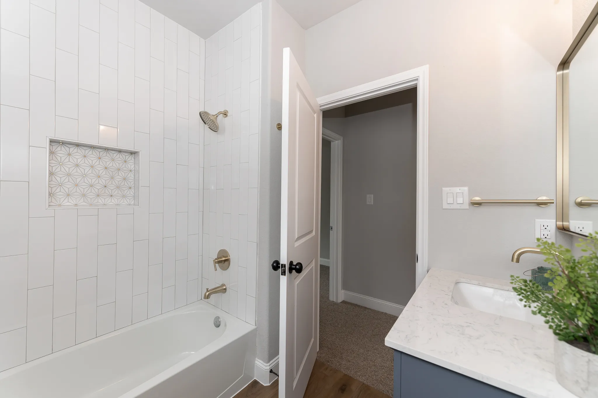922 Pine St photo 32